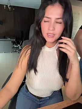 Carolina_Novoa live cam on Stripchat
