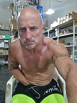 Senor_martin live cam on Stripchat