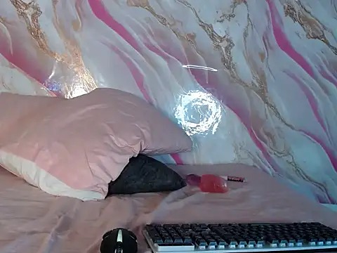 L4na_Pink