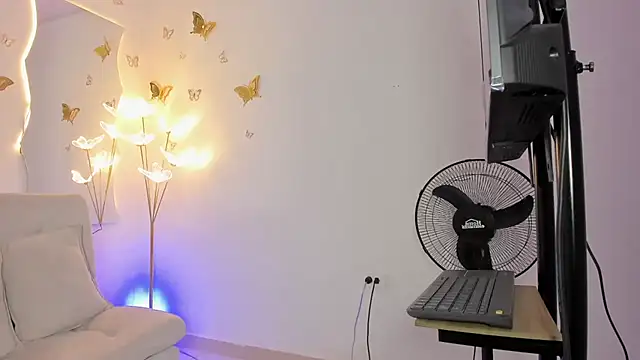 ArohomLester_