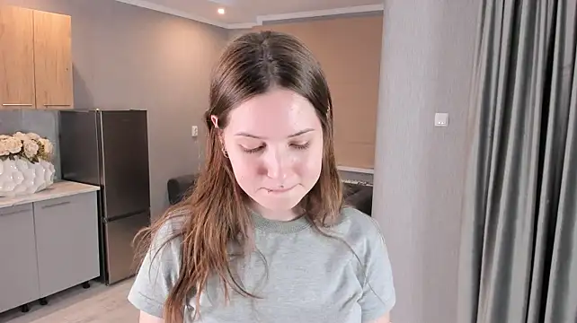 LorileeTruden webcam