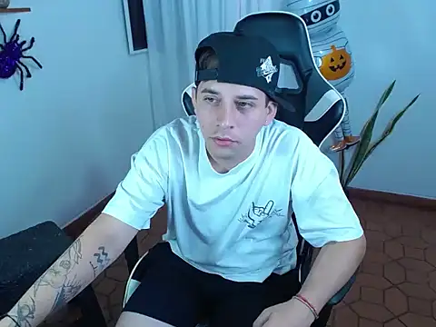 420Liam live cam on Stripchat