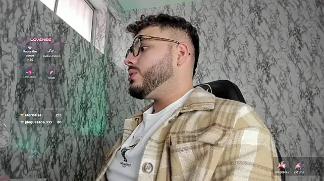 Hairy_cub_Salvatore live cam on Stripchat
