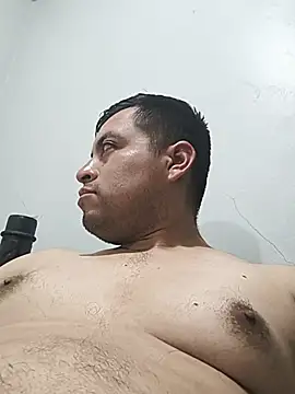 Wolf23maverick webcam