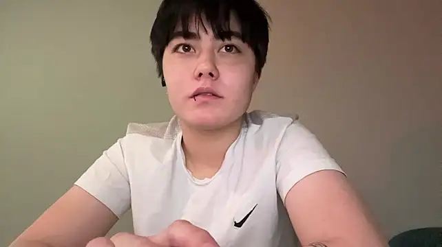 GeorgettaGelsinger live cam on Stripchat