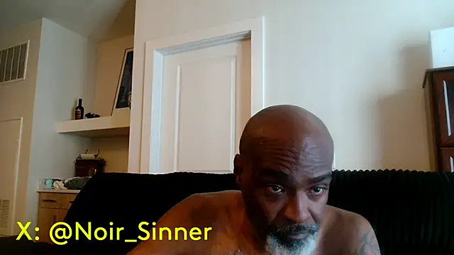 sinnernoir live cam on Stripchat