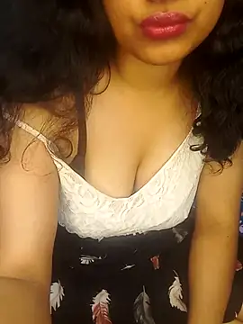 ShreyaGlamX