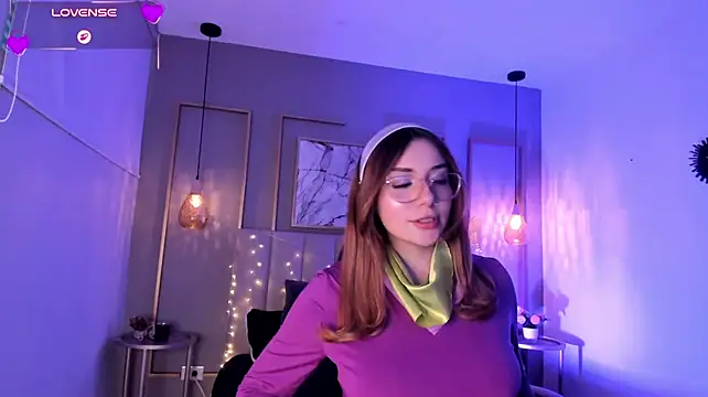 Cloediamondd live cam on Stripchat