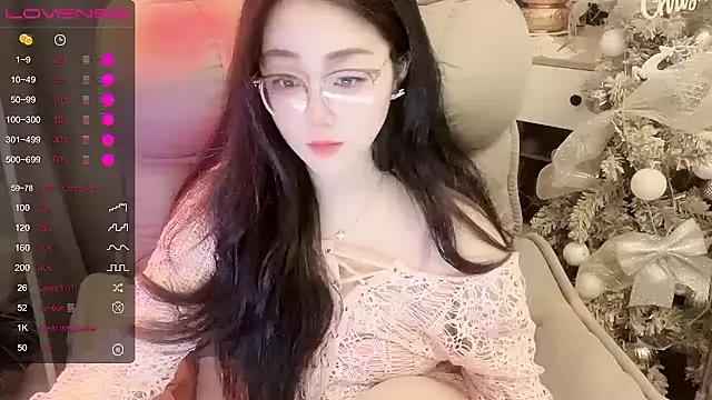 Monica-666888- live cam on Stripchat