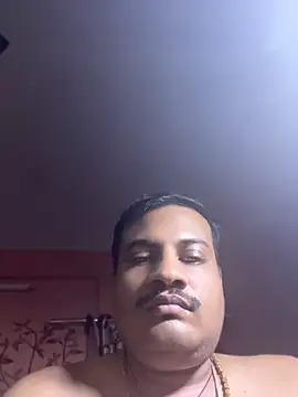 Saxymood1111 live cam on Stripchat