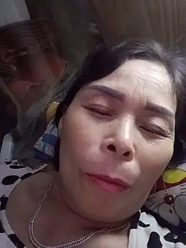 Kiki_sexyyの配信中の画面