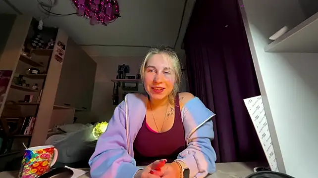 VelvetPinnick live cam on Stripchat
