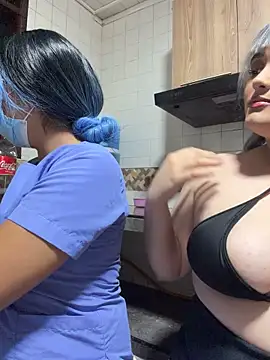 jade_glimmer (G teen) - Iceee in pussy🫣 omg sofi
