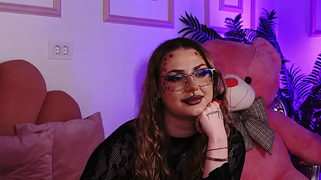 Abby__White live cam on Stripchat