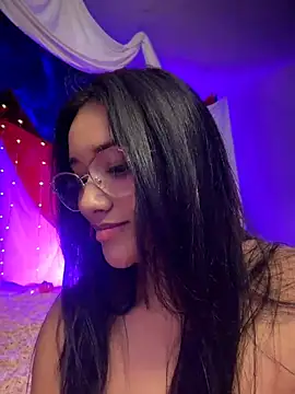 Veronica_Wins_ live cam on Stripchat