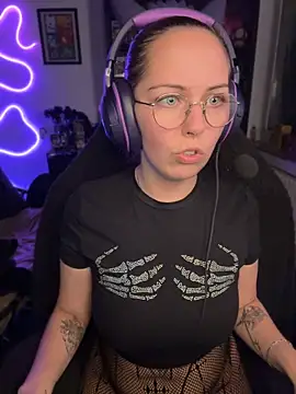 MaryPeach666 webcam