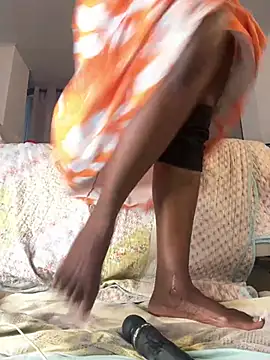 Bustykeyla live cam on Stripchat