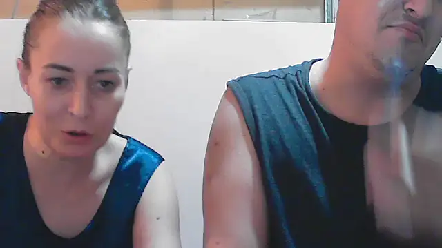 DenMaretxx live cam on Stripchat