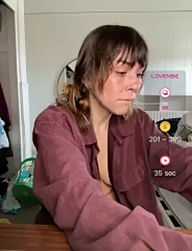 MommyGambit live cam on StripChat