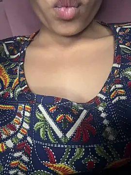 Skylar_bri live cam on Stripchat