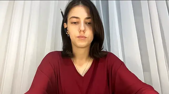 JessicaRomjue live cam on Stripchat