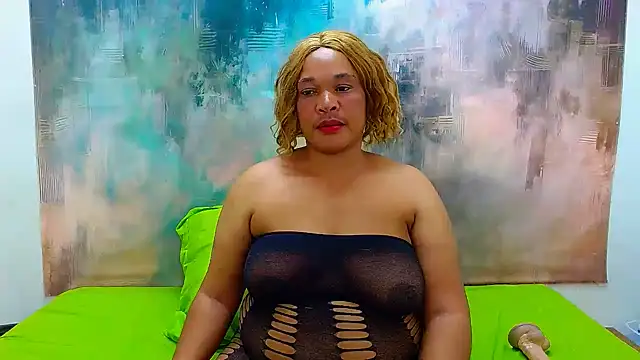 LuxeBBWxx2 live now