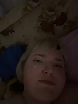 LoloMensens live cam on Stripchat
