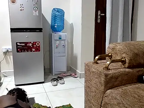 Sweetbigass_baby live now