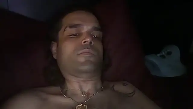icebergslim281 live cam on Stripchat