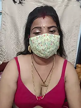 Devi_Tina live cam on Stripchat