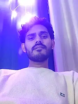 -veermaan- live cam on Stripchat