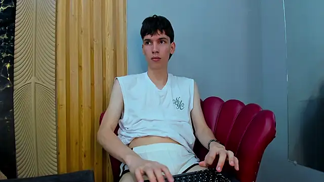 AbyssGaze live cam on Stripchat