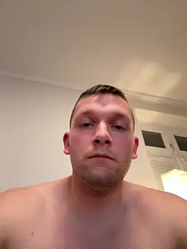 Sporti14S live cam on Stripchat