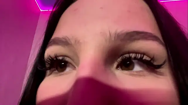 ShaunDannatt live cam on Stripchat