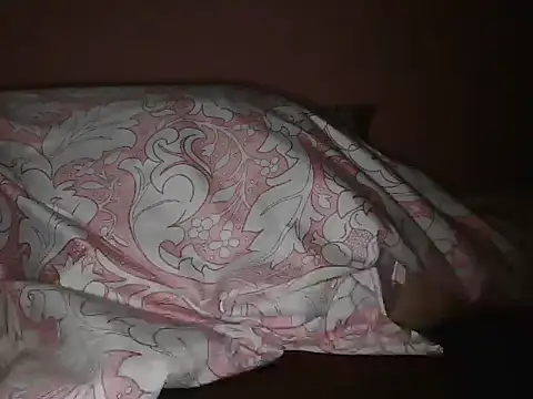 SASSY_AANNUU live cam on Stripchat