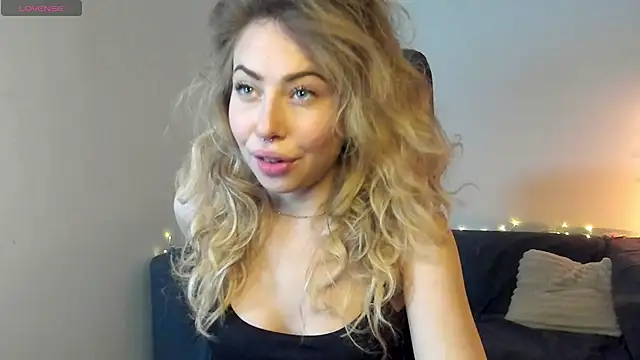 ChristySummeer的直播畫面