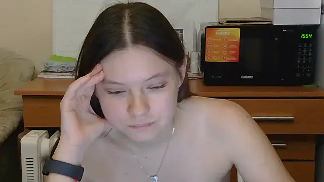 JessicaHolland1 live cam on Stripchat