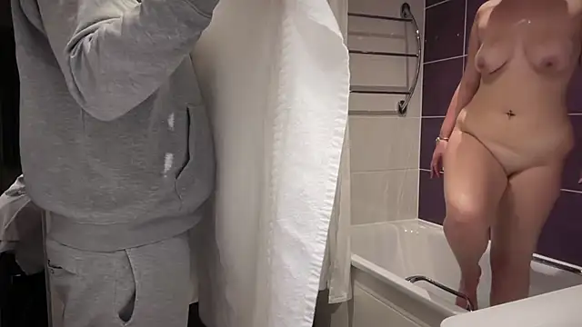 SexySashaxox的直播畫面