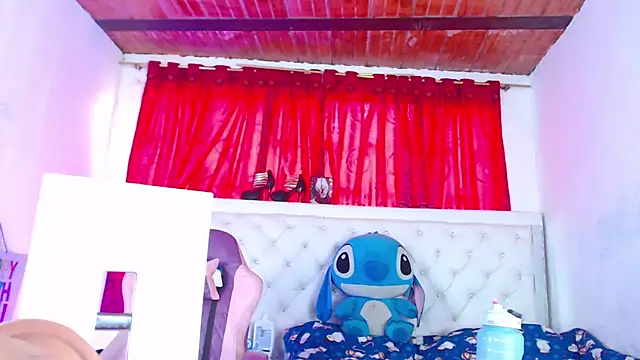 Briannabrachho live cam on Stripchat
