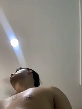 horny_steven_room的直播画面