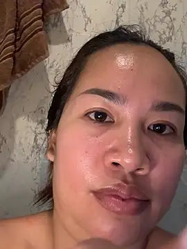 Ponthip live cam on Stripchat