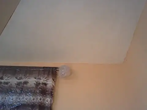 Goldenpixie live cam on Stripchat