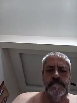 Abueloexhibicionista live cam