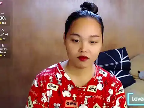 _Lylia live cam on Stripchat