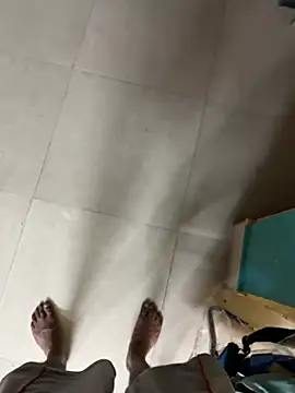 Johncockind live cam on Stripchat