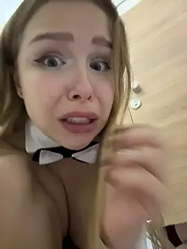 Liza_risky live cam on Stripchat