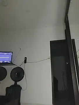 Gasc_1992 live cam on StripChat