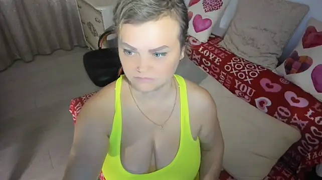MildMature live cam on StripChat
