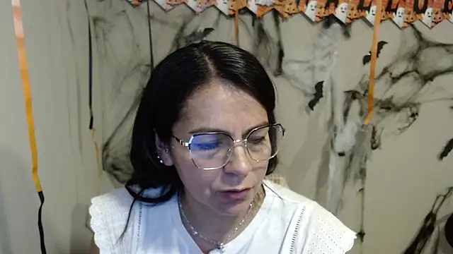 camilavargas_ live cam on StripChat