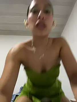 Amelia_Rivas live cam on StripChat